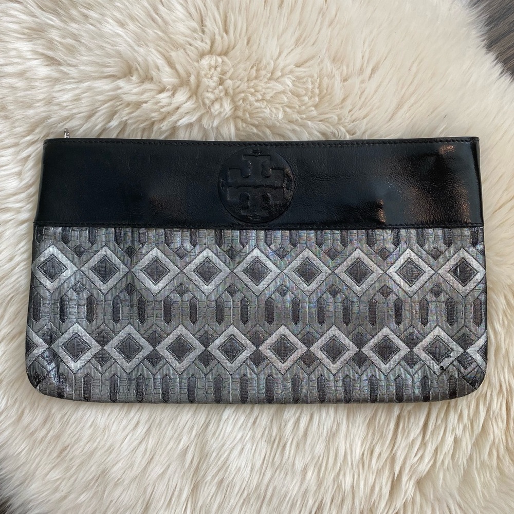 EUC Tory Burch Clutch